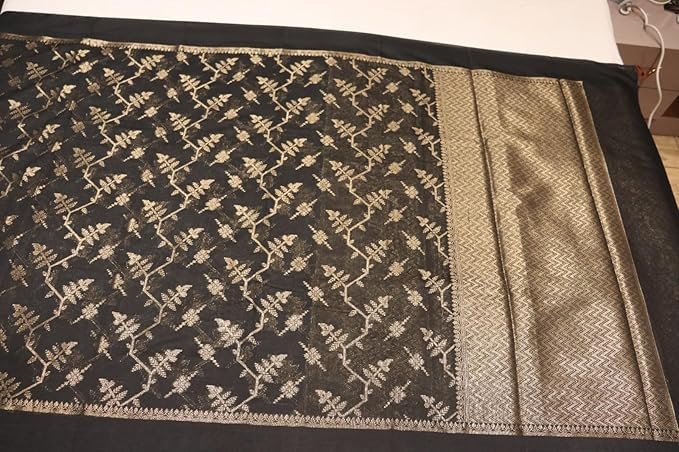 Banarasi Cotton Silk Saree with Zari Work | Traditional Elegant Saree for Weddings, Parties & Special Occasions - Image 4