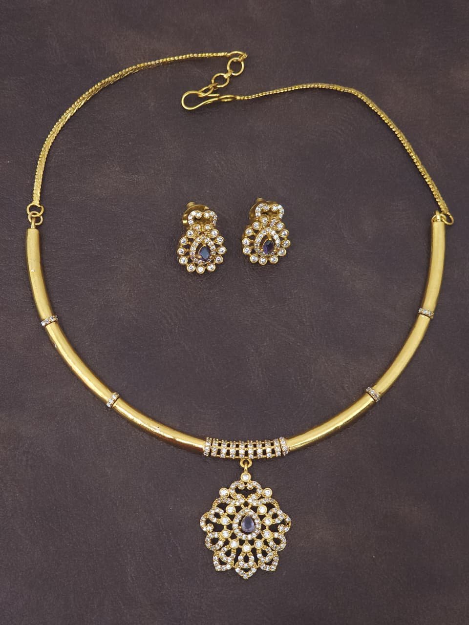 Premium Quality Gold Replica Necklace Set - Image 2